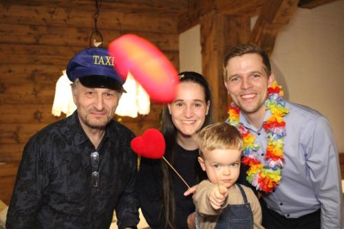 dtb2042714 CE54C8D-FB BD230060 102 1