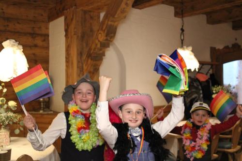 dtb2042714 CE54C8D-FB BD230060 14 1