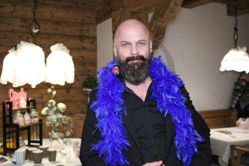 dtb2042714 CE54C8D-FB BD230060 66 1