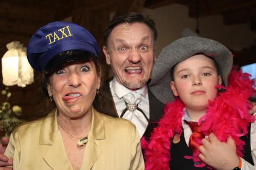 dtb2042714 CE54C8D-FB BD230061 17 2