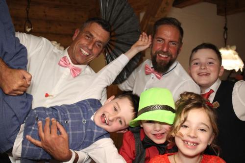 dtb2042714 CE54C8D-FB BD230061 56 2